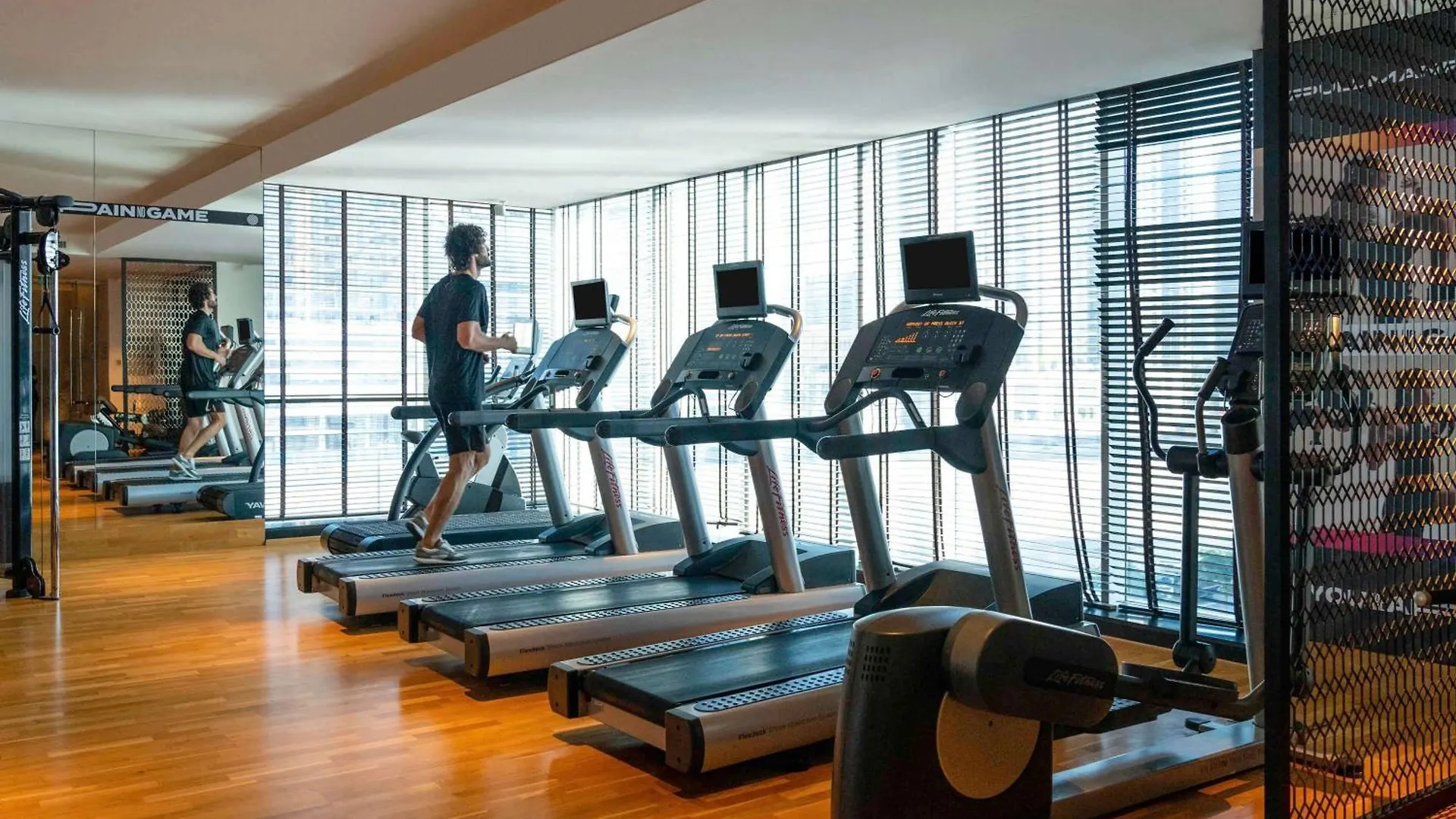 Pullman Dubai Downtown Hotel 5*,  United Arab Emirates