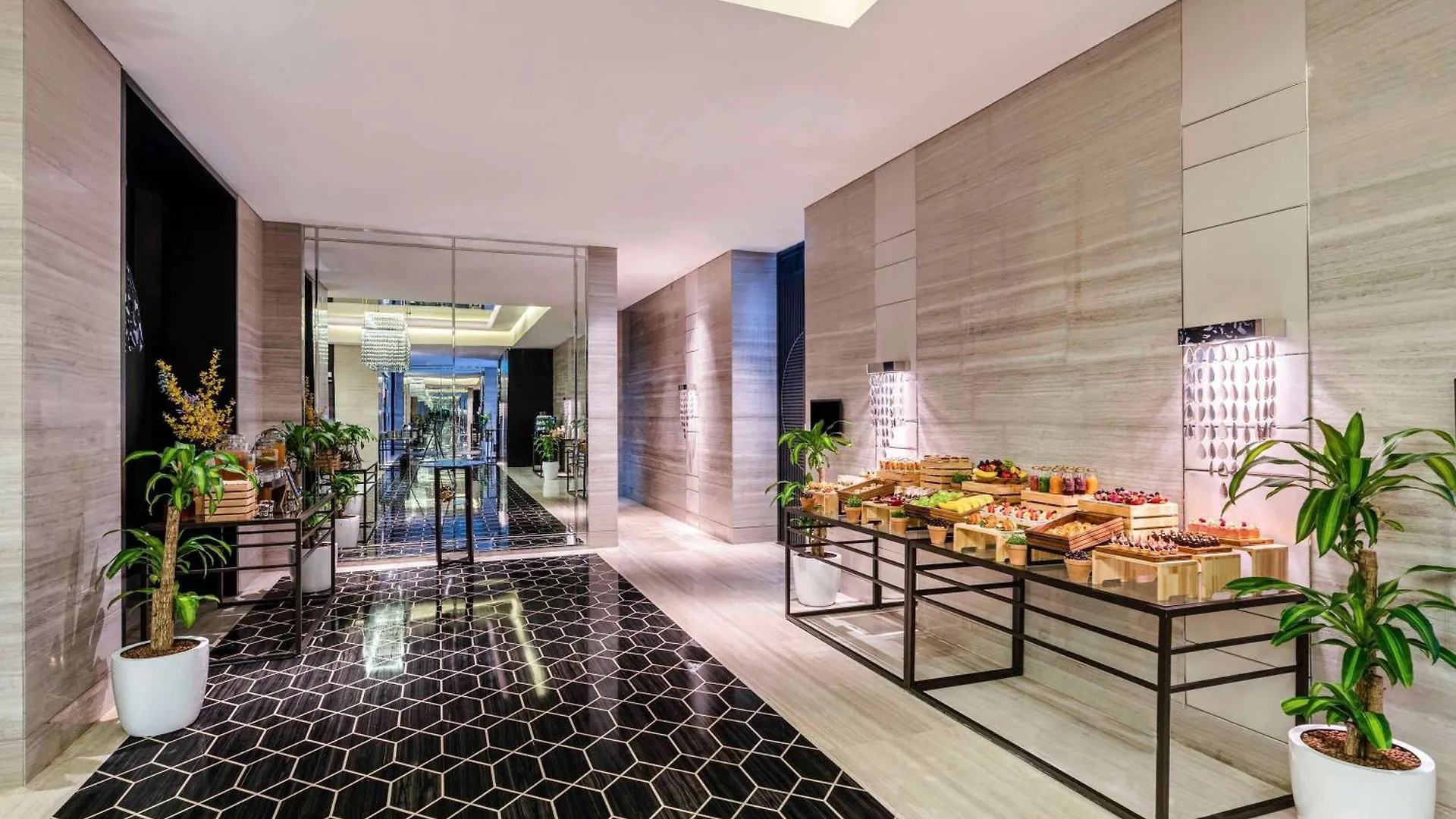 Отель Pullman Dubai Downtown
